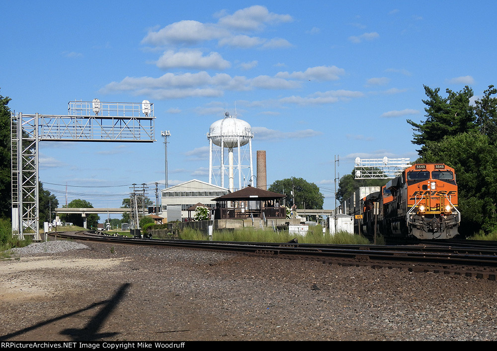 BNSF 5545